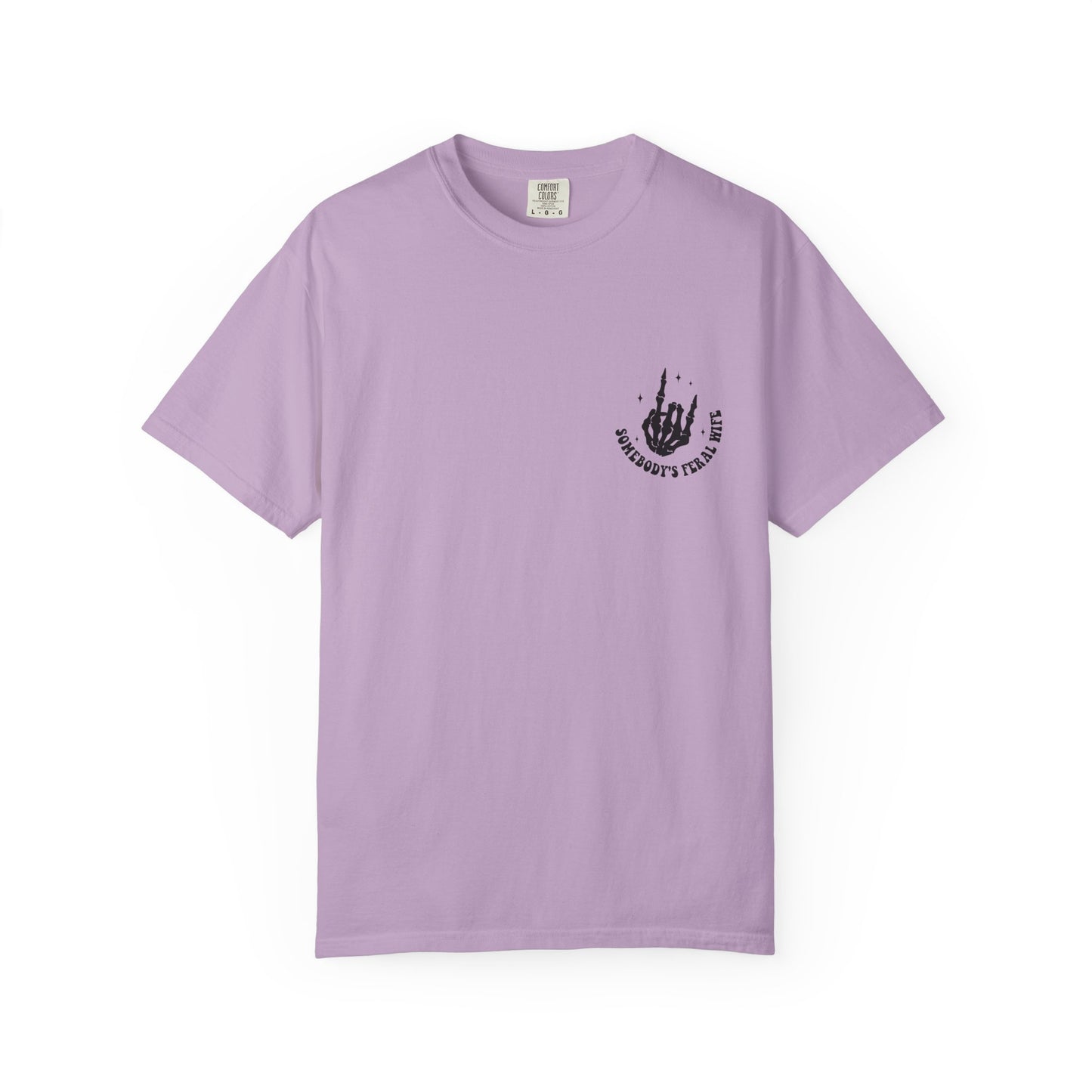 SOMEBODY'S FERAL WIFE T-Shirt | Trendy Graphic Tee | Unisex Gift for Her | Casual Wear | Summer Wardrobe Staple | Funny Gift Idea
