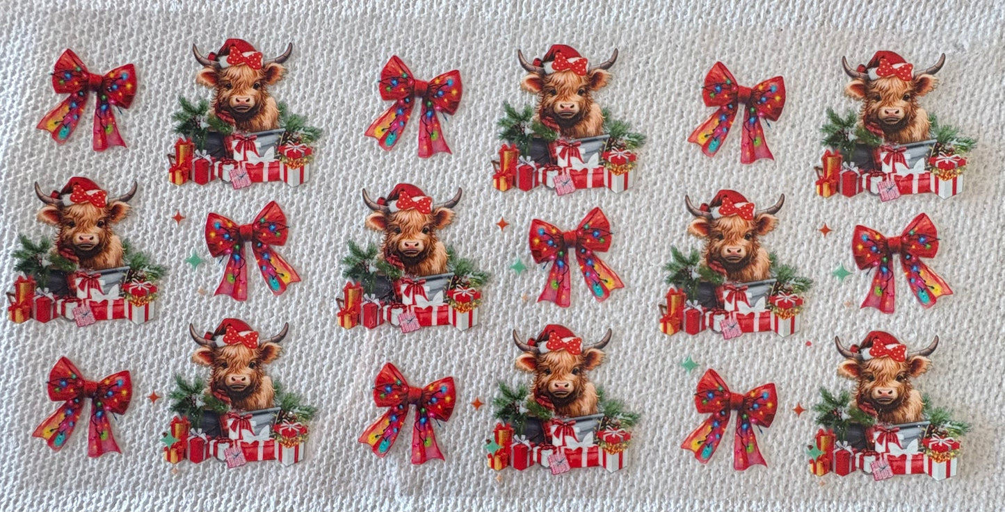 #1054 RED CHRISTMAS HIGHLAND COWS