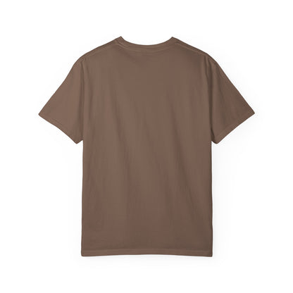 Yallternative Moms Club T-Shirt | Fun Unisex Tee for Moms | Perfect Gift | Casual Wear | Summer Vibes | Trendy Graphic Tee
