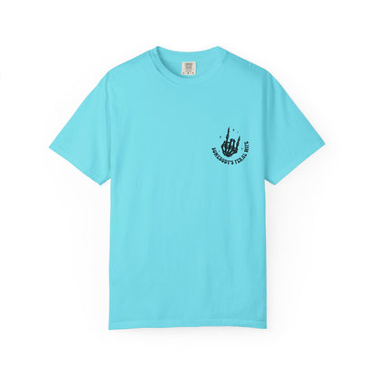 SOMEBODY'S FERAL WIFE T-Shirt | Trendy Graphic Tee | Unisex Gift for Her | Casual Wear | Summer Wardrobe Staple | Funny Gift Idea