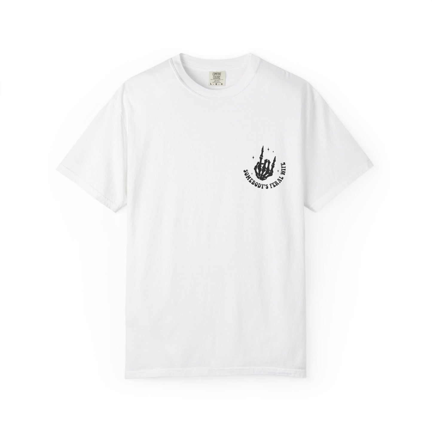 SOMEBODY'S FERAL WIFE T-Shirt | Trendy Graphic Tee | Unisex Gift for Her | Casual Wear | Summer Wardrobe Staple | Funny Gift Idea