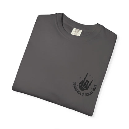 SOMEBODY'S FERAL WIFE T-Shirt | Trendy Graphic Tee | Unisex Gift for Her | Casual Wear | Summer Wardrobe Staple | Funny Gift Idea