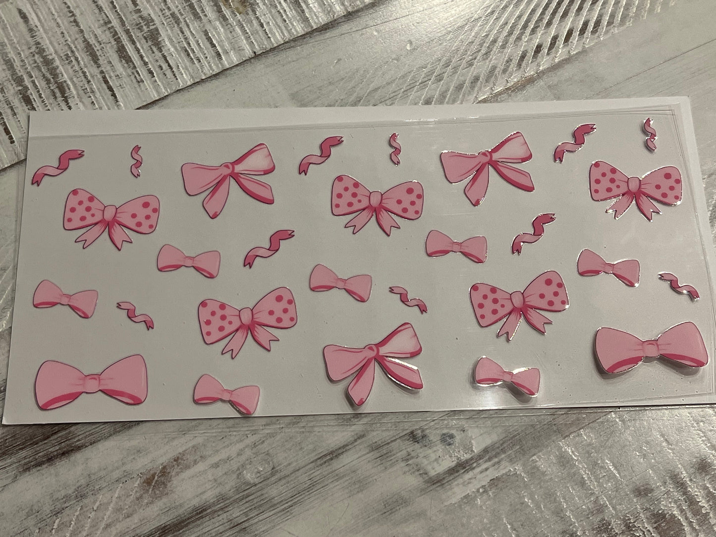 POLKA DOT BOWS & RIBBONS DECAL